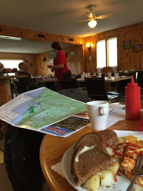 Quiet Bay Log Motel & Cafe